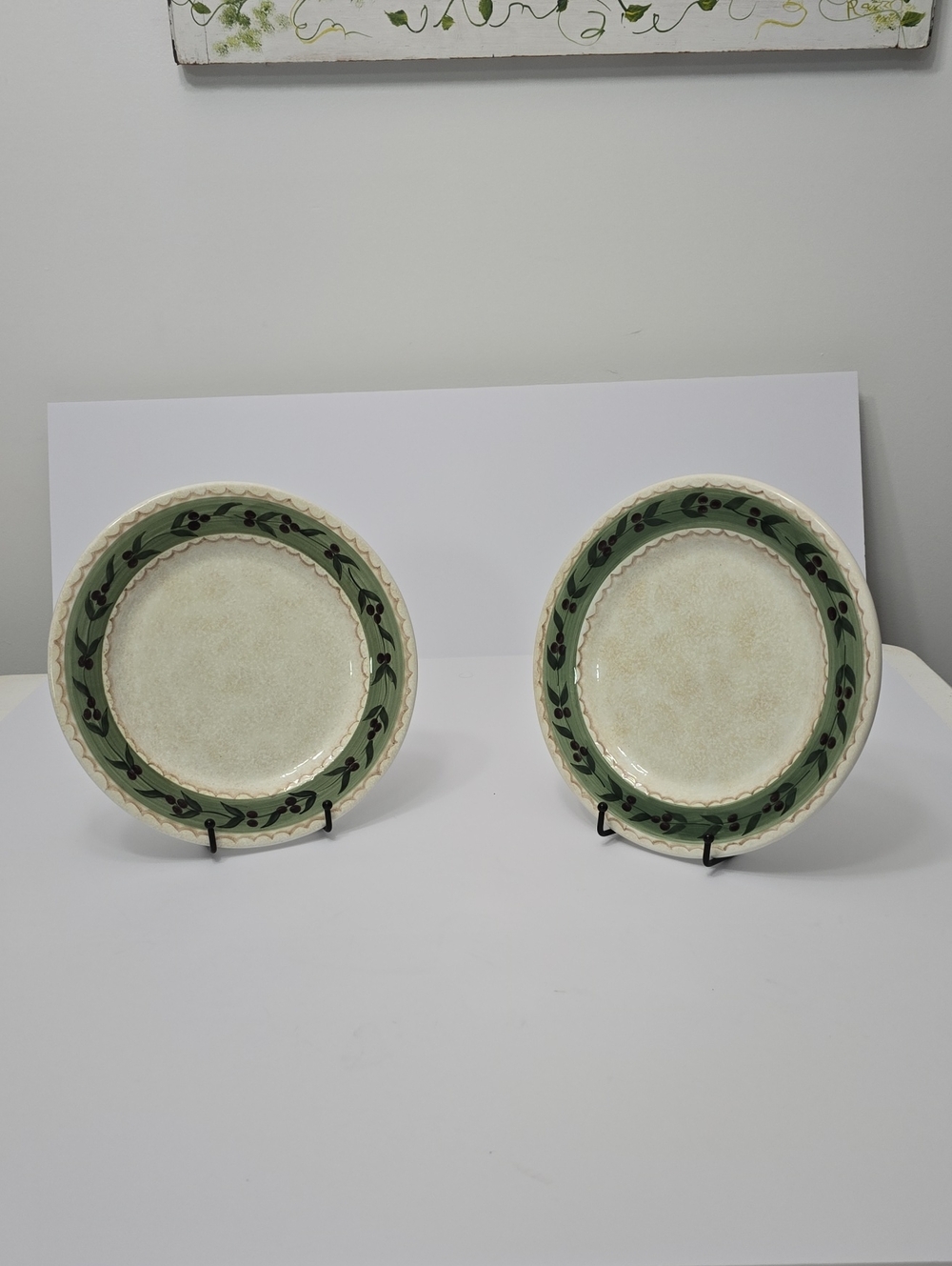 Vintage Oneida Set Of 2 Handpainted Oliveto Dinner Plates Stoneware Tuscan 10.5"
